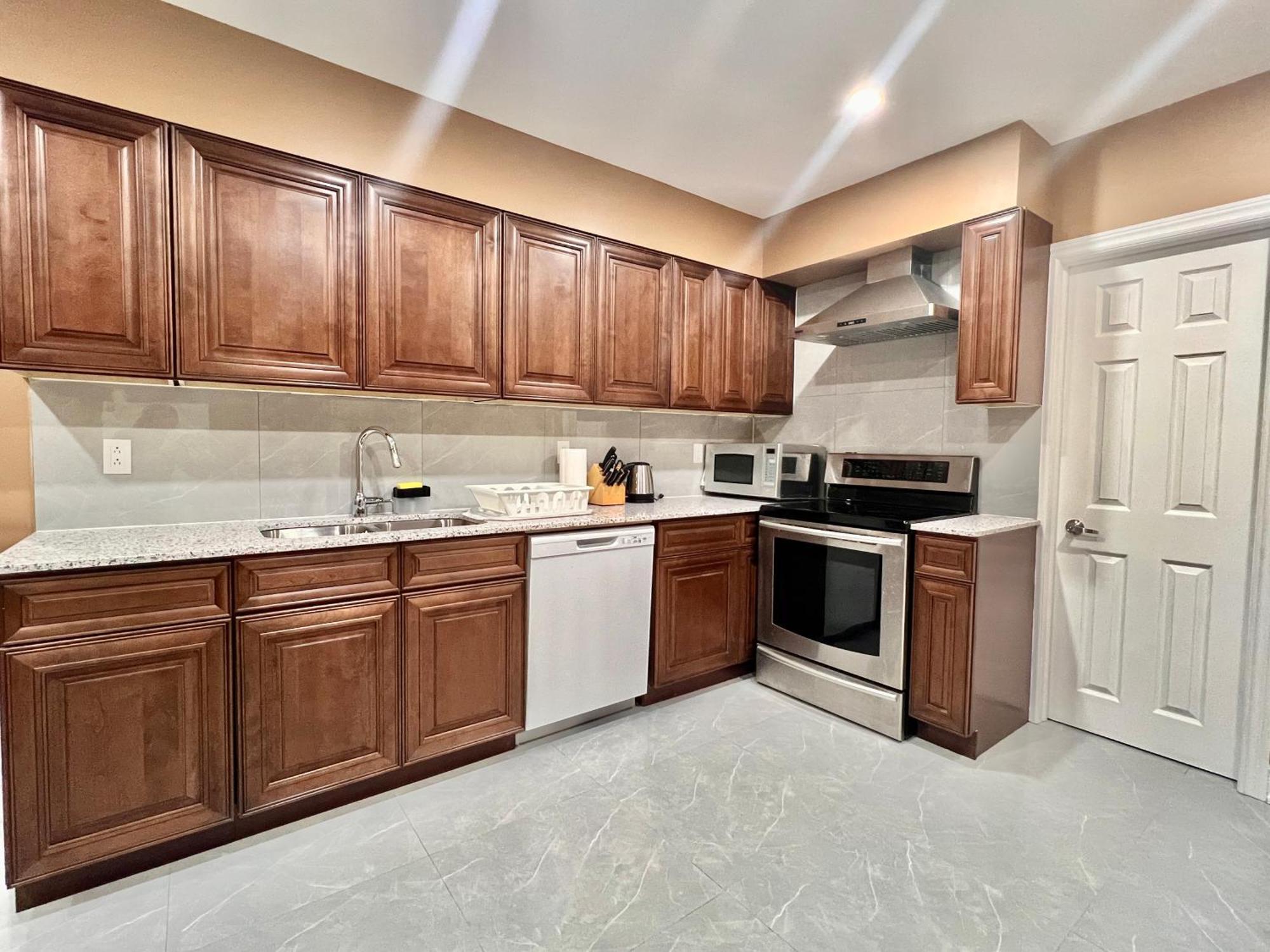 Upgraded Rooms With Bath 7-Min To Subway Near Downsview Rogers Stadium Toronto Kültér fotó